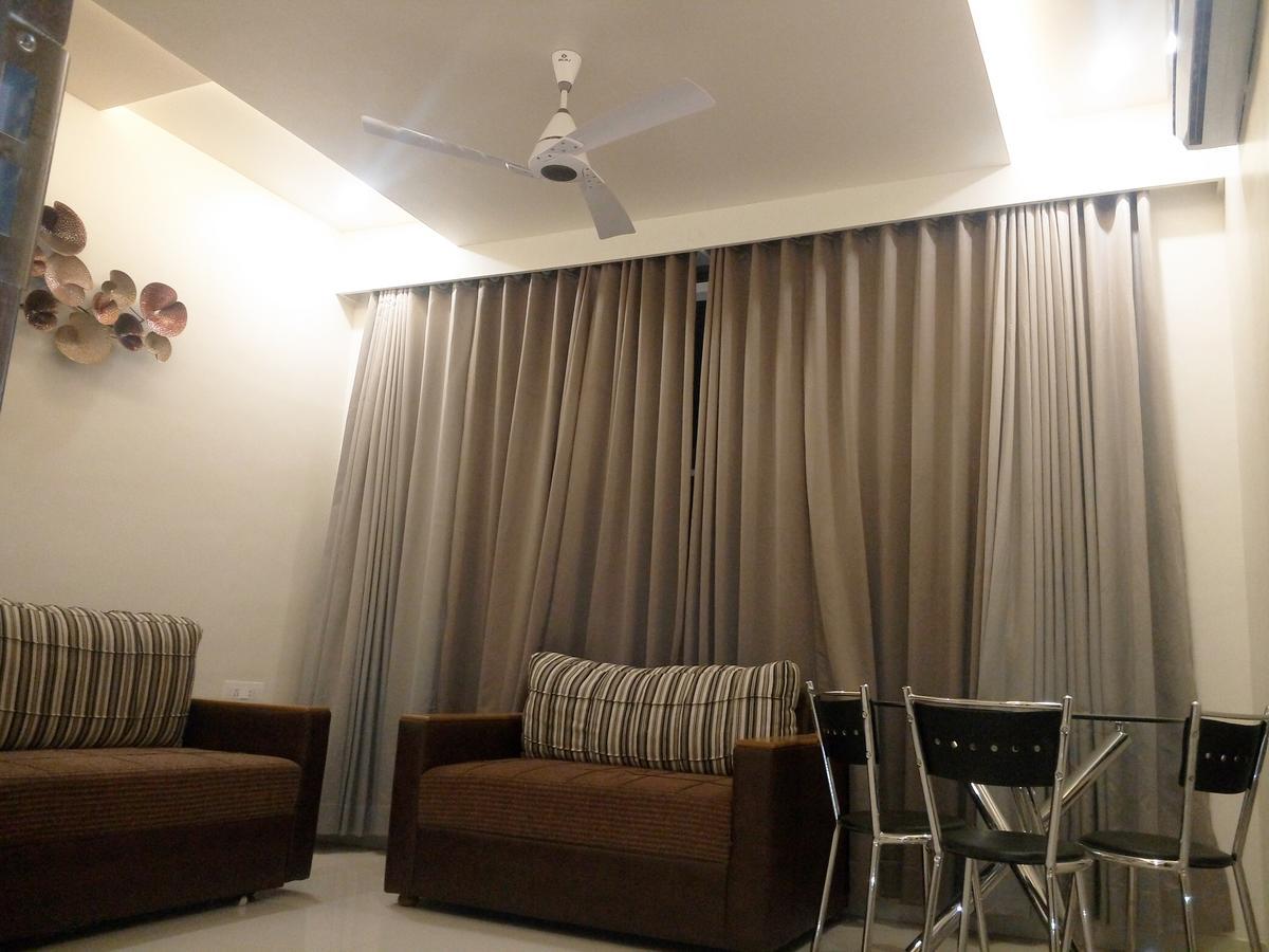 Hotel Pushpak Park Osmanabad Εξωτερικό φωτογραφία