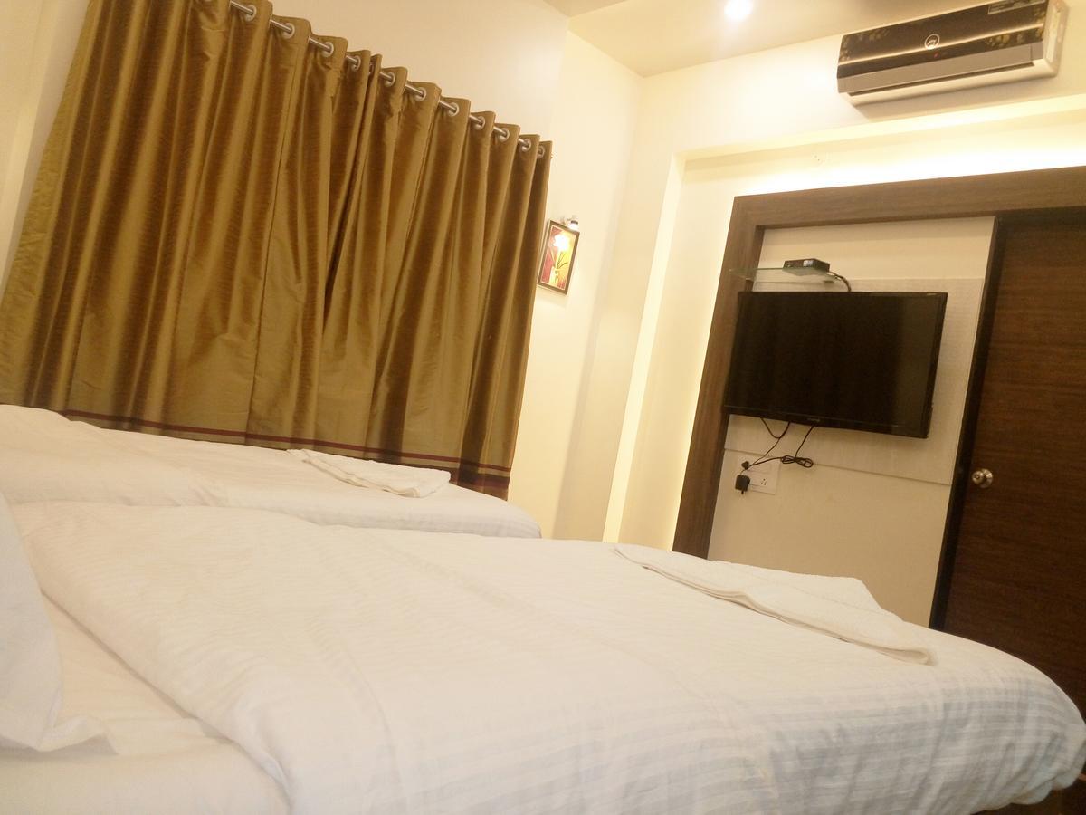 Hotel Pushpak Park Osmanabad Εξωτερικό φωτογραφία